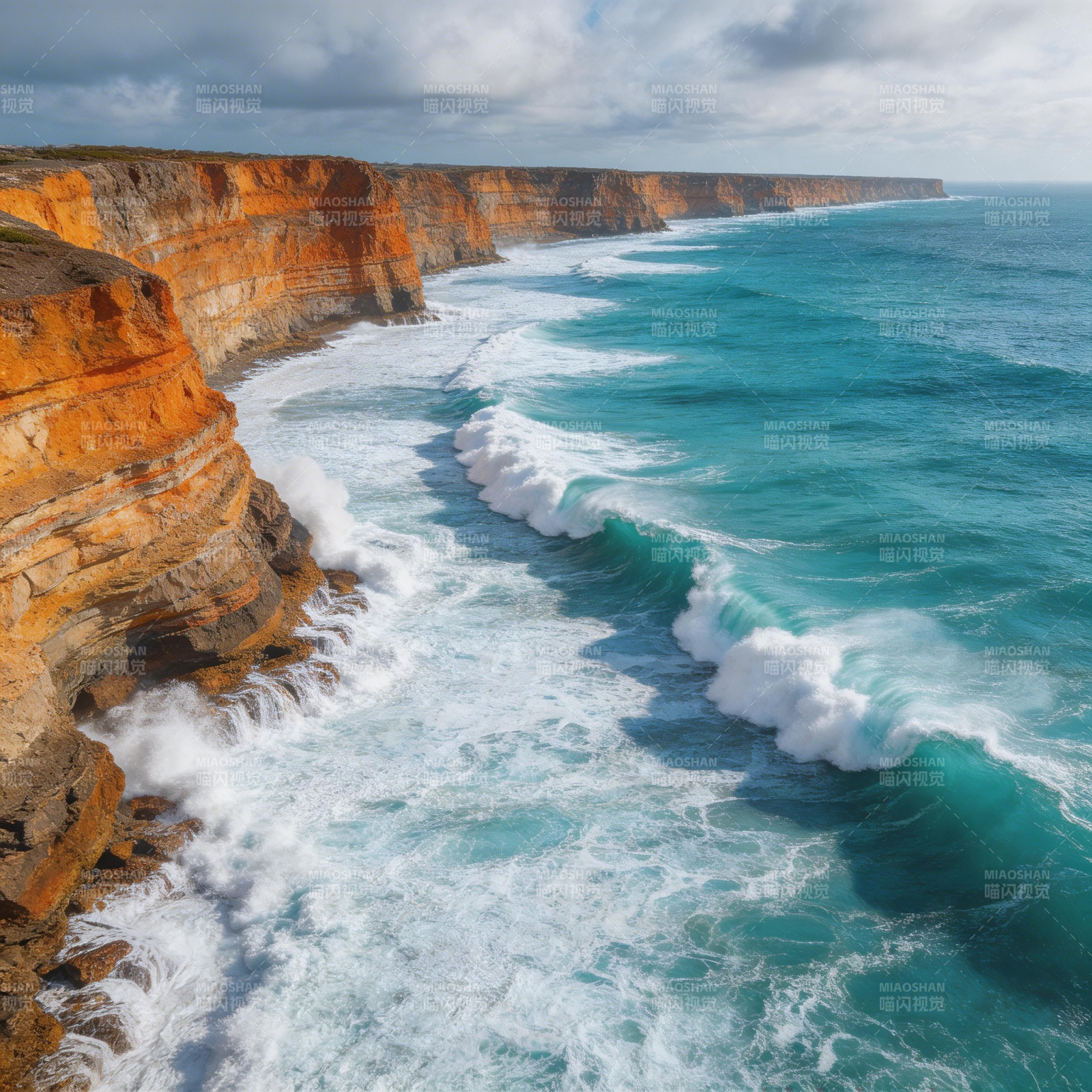 海岸悬崖浪涌图片