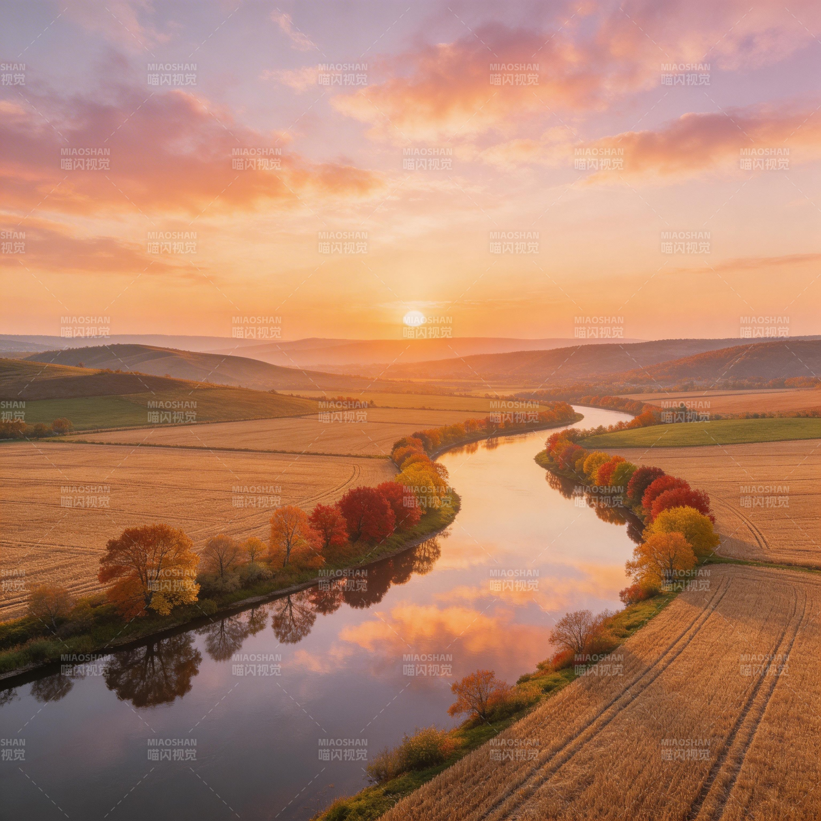 秋日河畔夕照图片