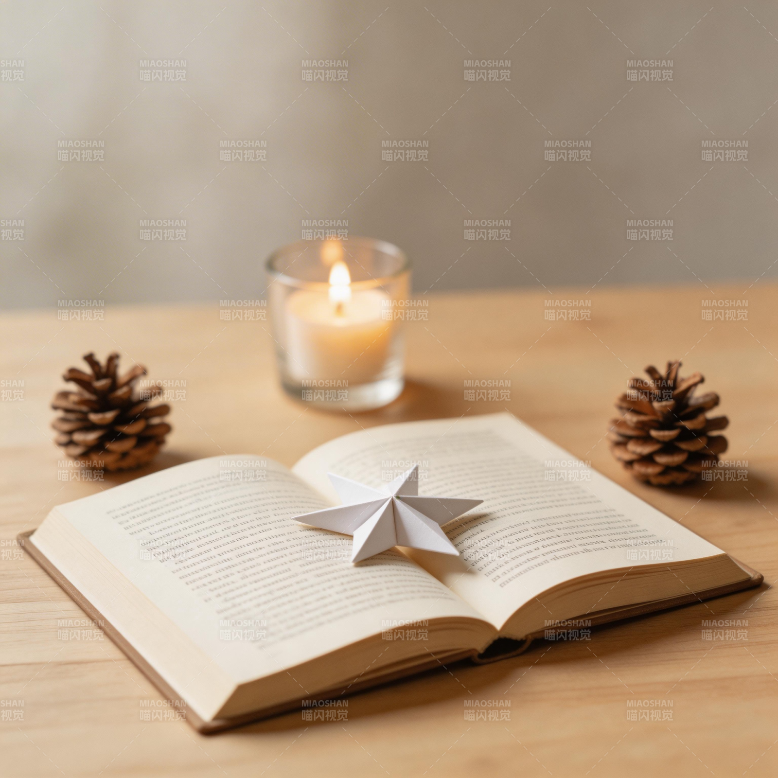 书页上的星光图片