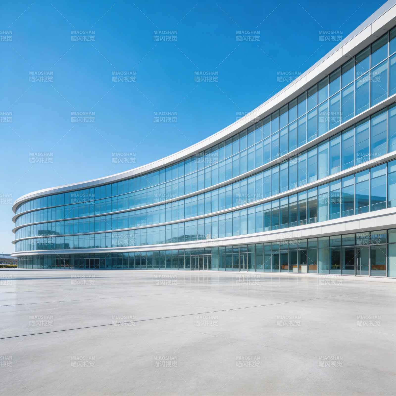 现代弧形玻璃建筑图片