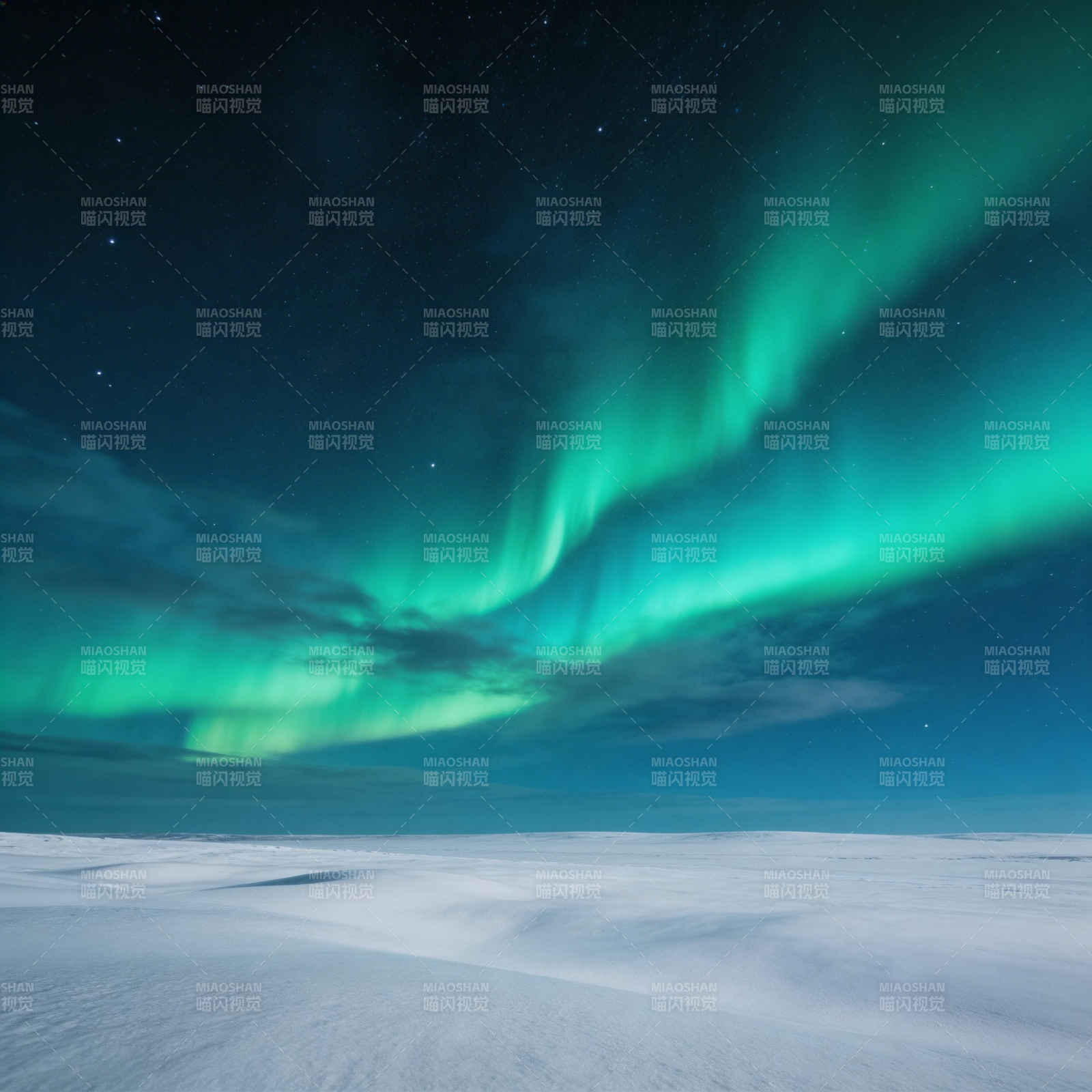 极光映雪原图片