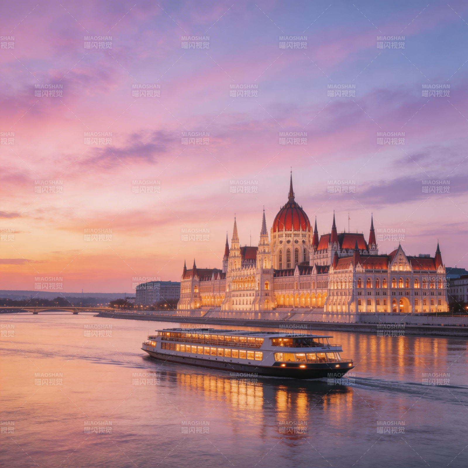 布达佩斯议会黄昏图片