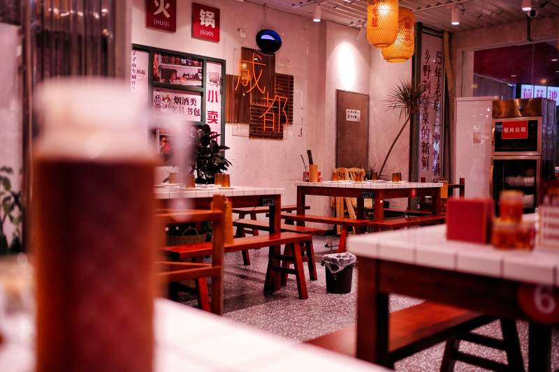 火锅店温馨一角图片