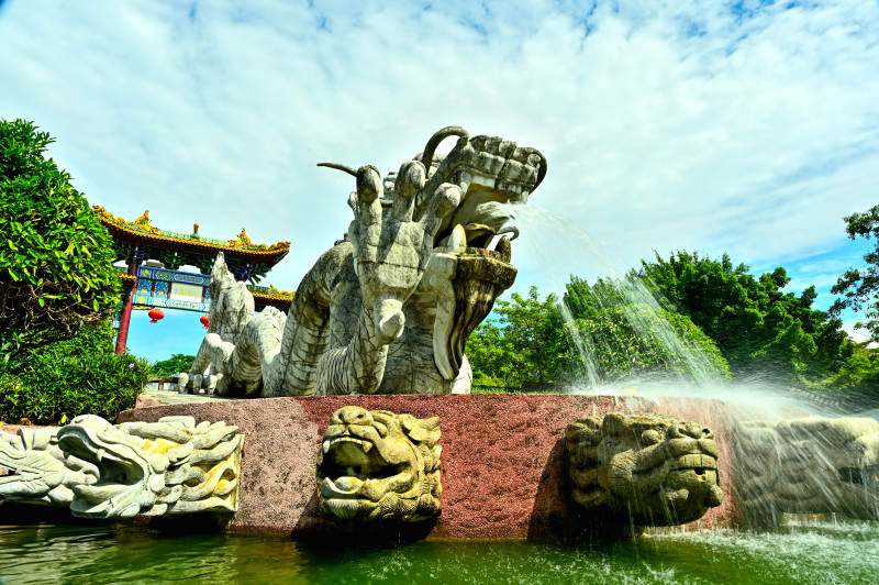 深圳龙园石雕龙首图片