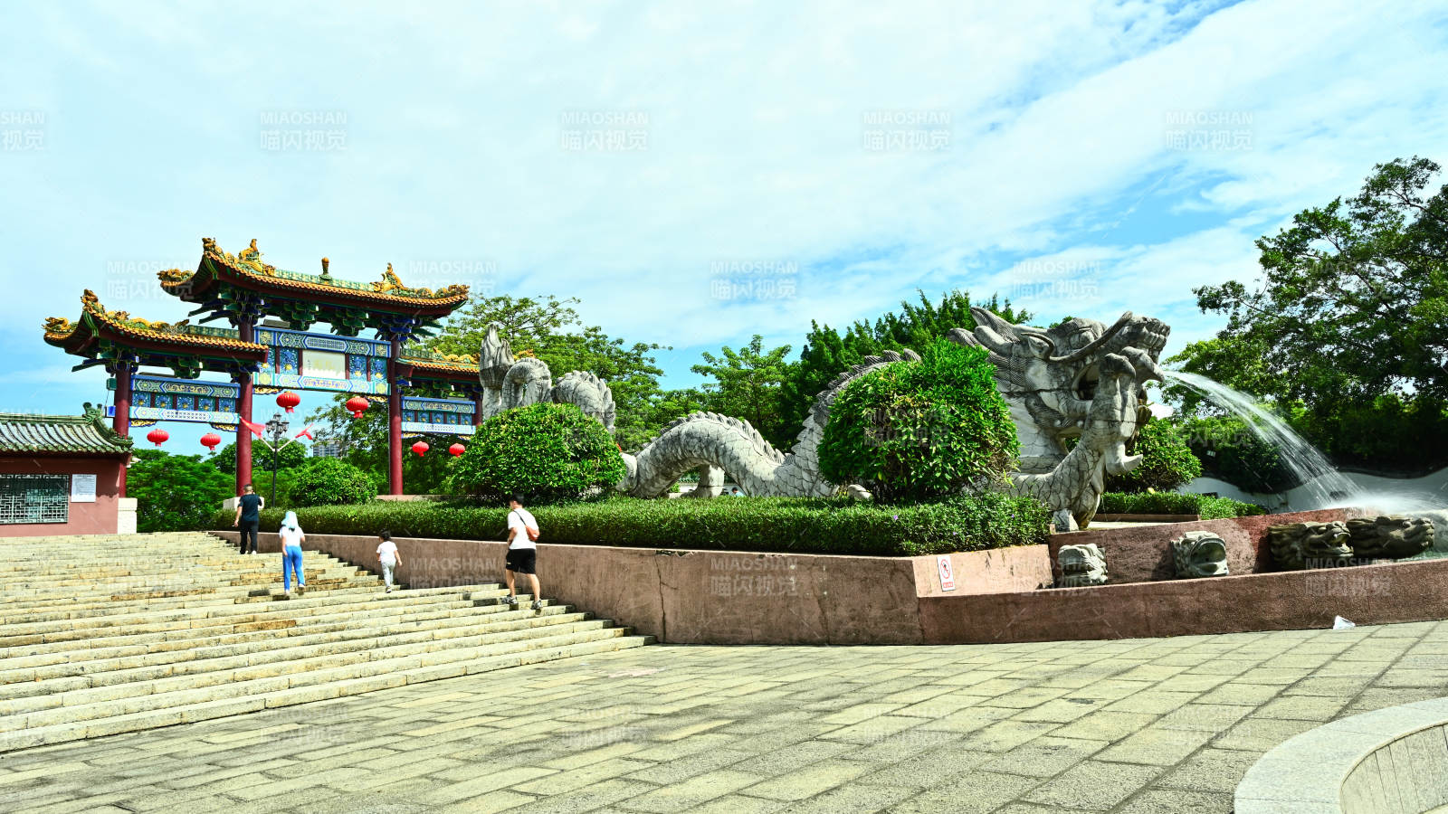 深圳龙园宏伟壮观的龙雕景观图片