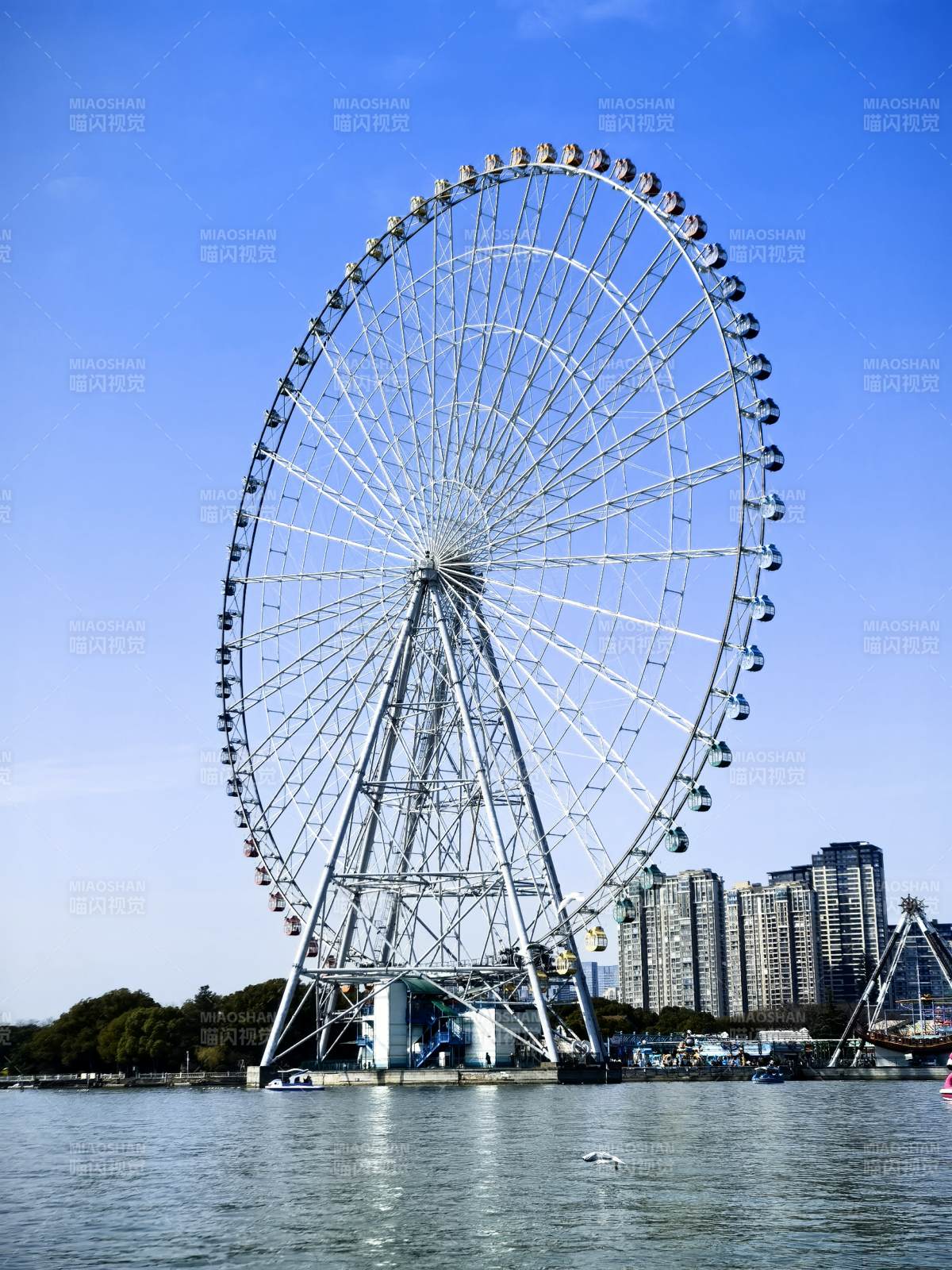 摩天轮湖畔美景-无锡蠡湖图片