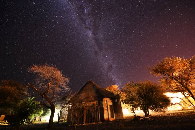 星空下的小屋图片