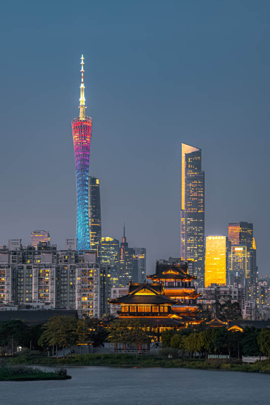 广州塔夜景璀璨图片
