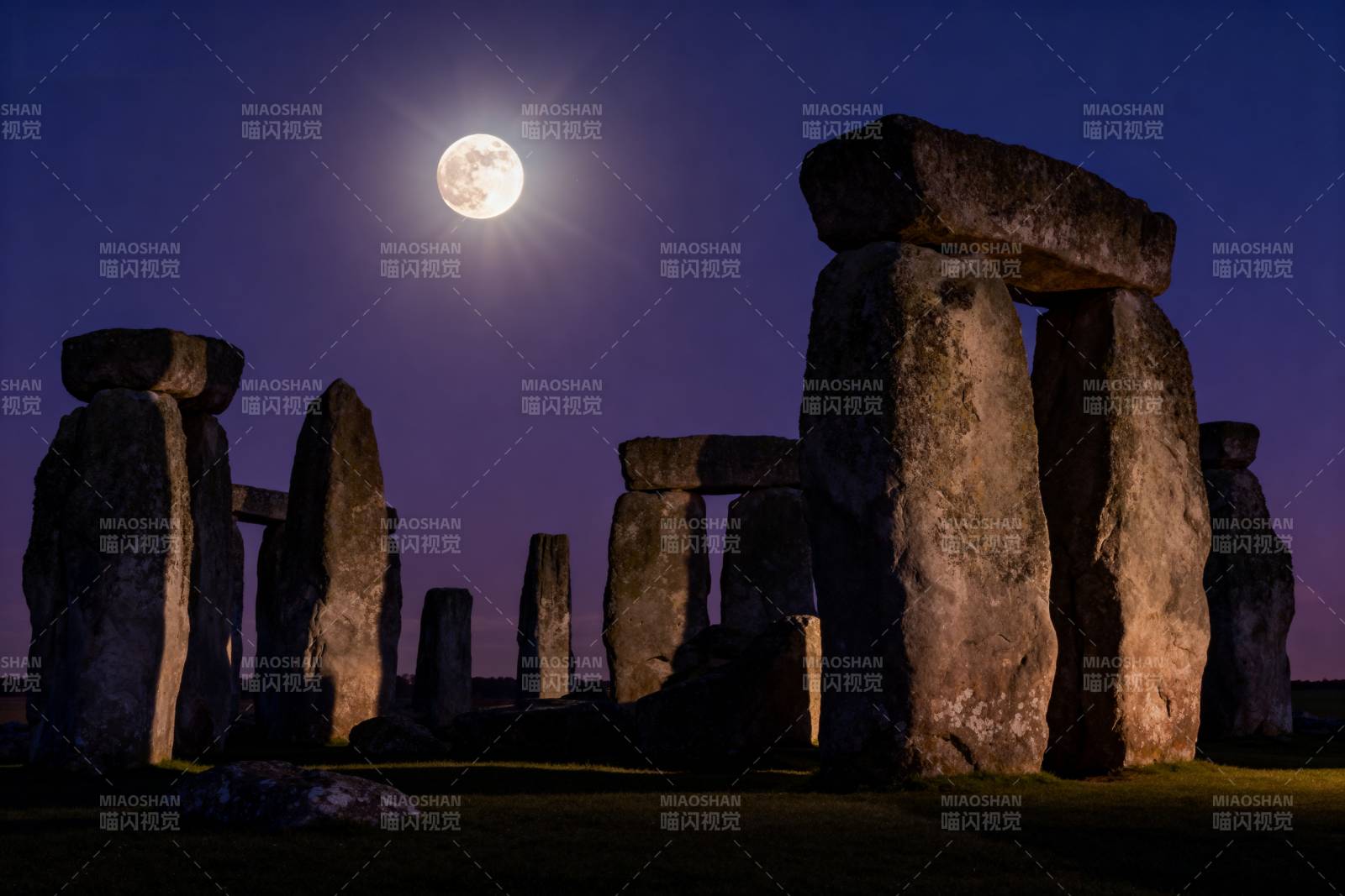 巨石阵月夜图片