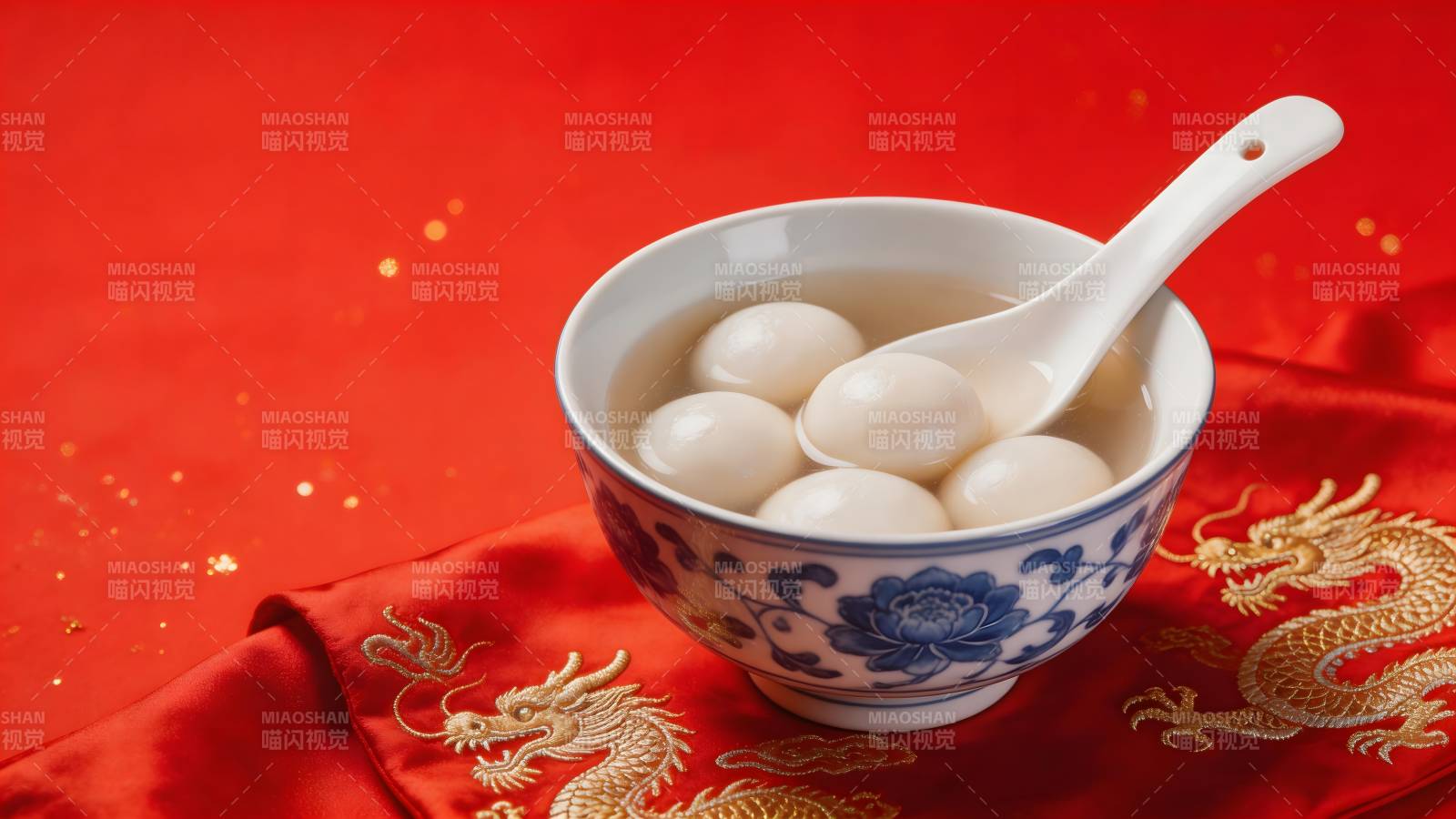 汤圆盛碗 红布龙纹图片