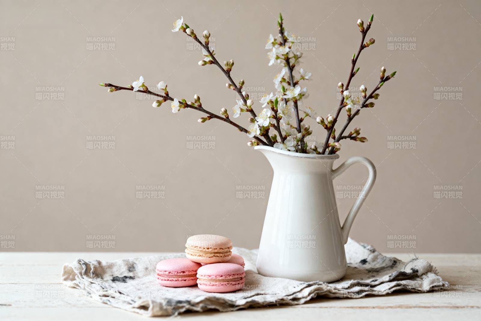 花枝与马卡龙图片