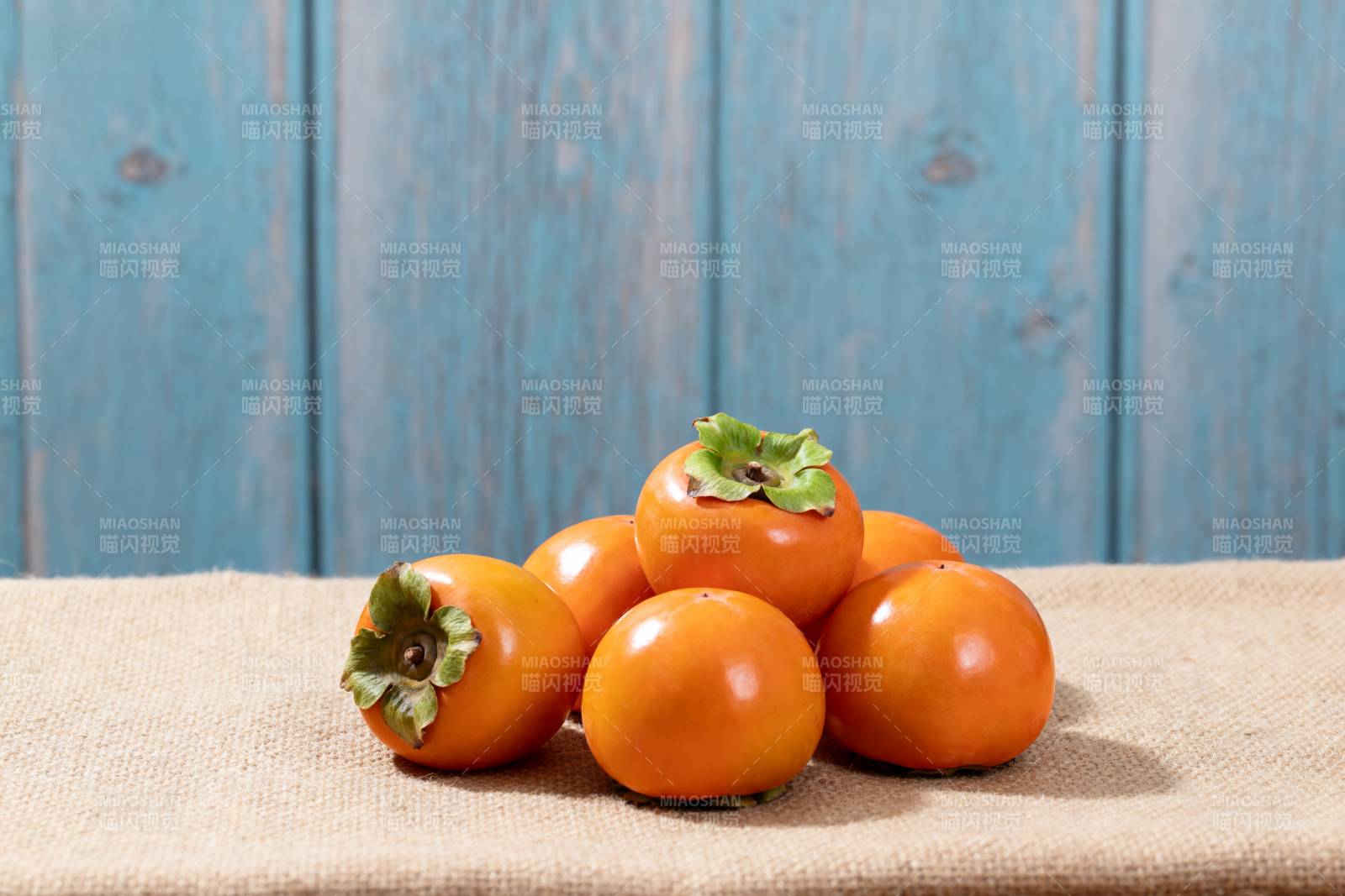 柿子堆叠静物图图片