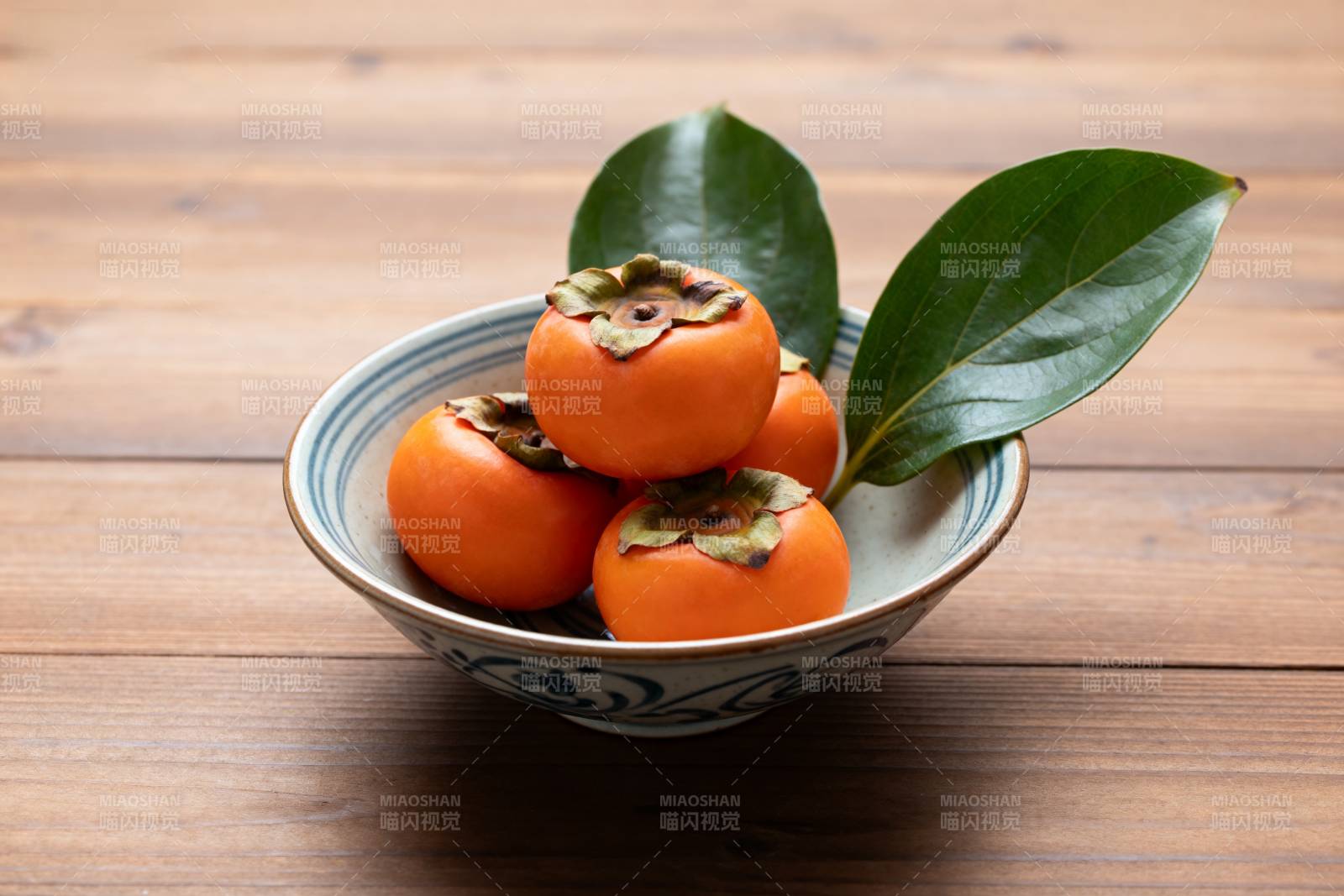 柿子静物图图片