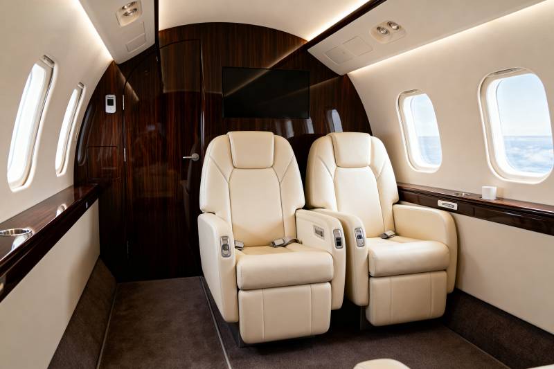 豪华私人飞机舱内景图片
