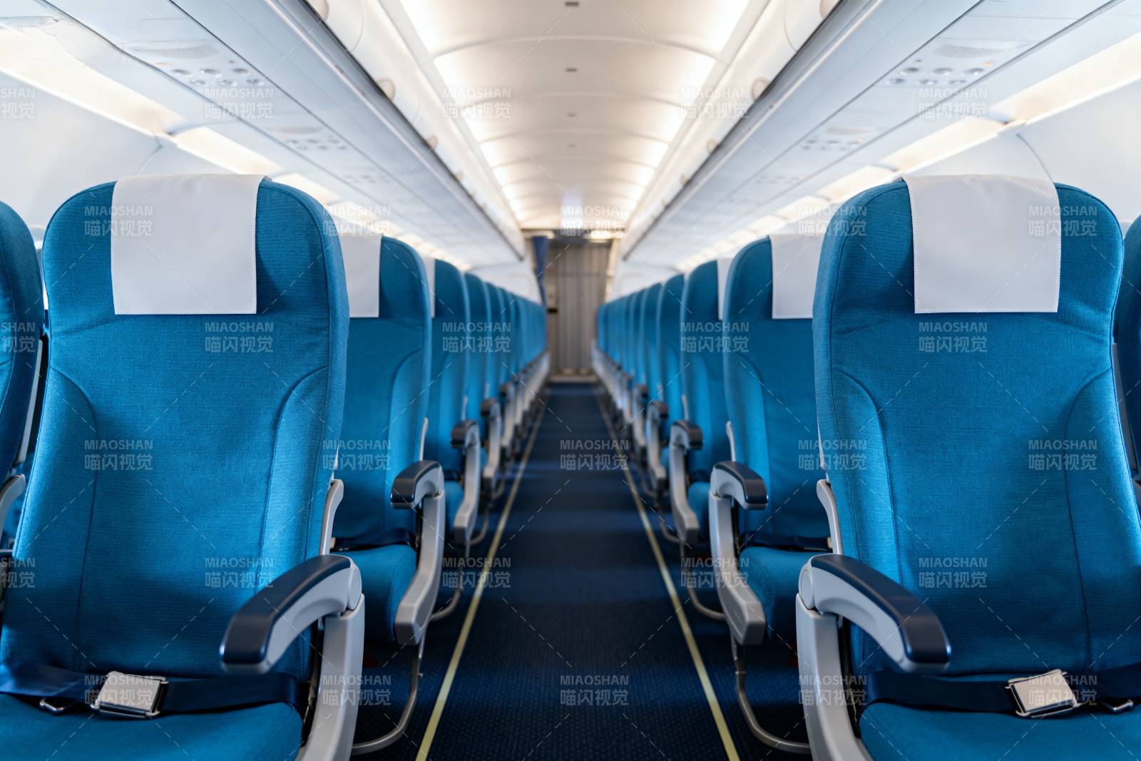 飞机客舱蓝色座椅图片