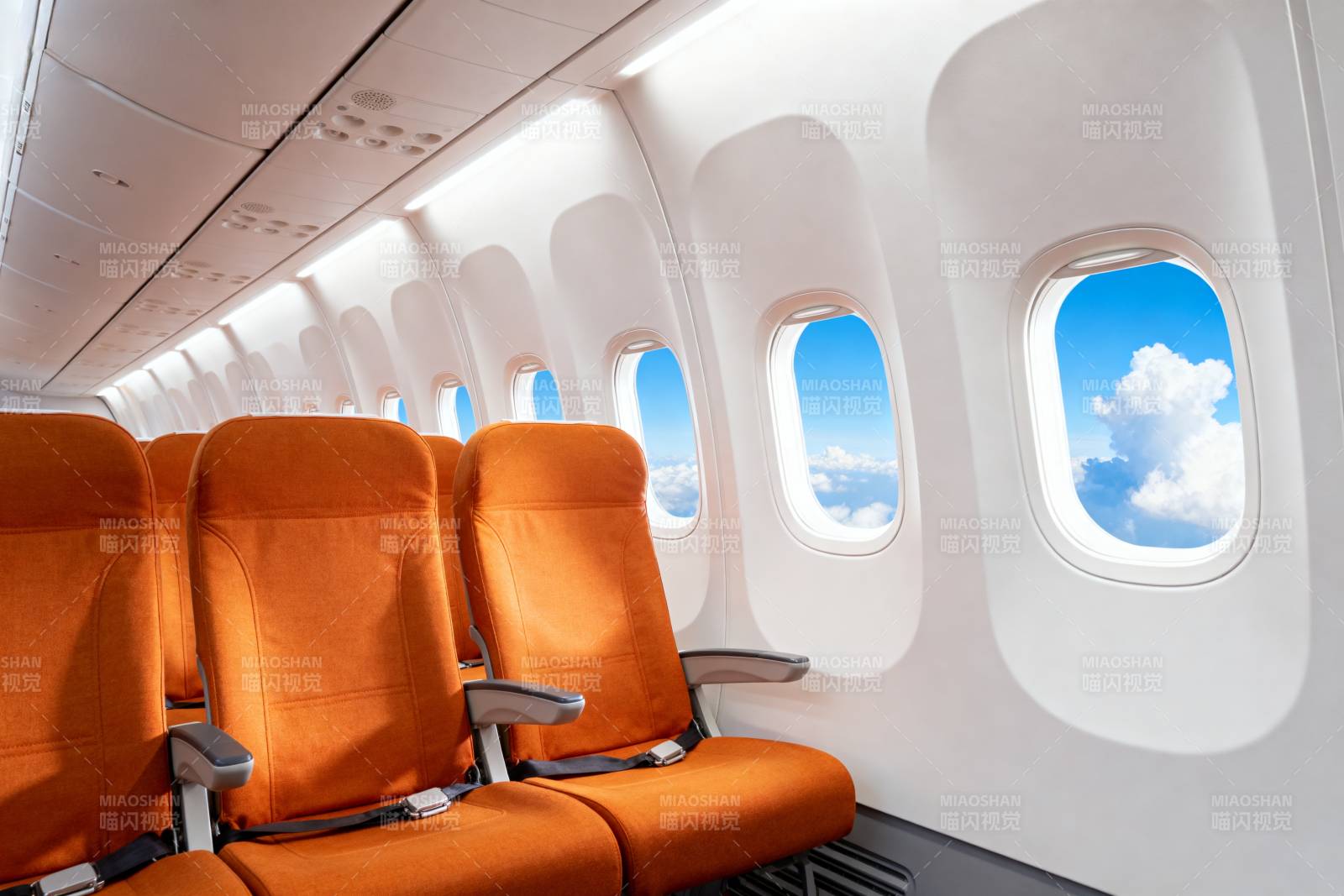 飞机客舱橙色座椅图片