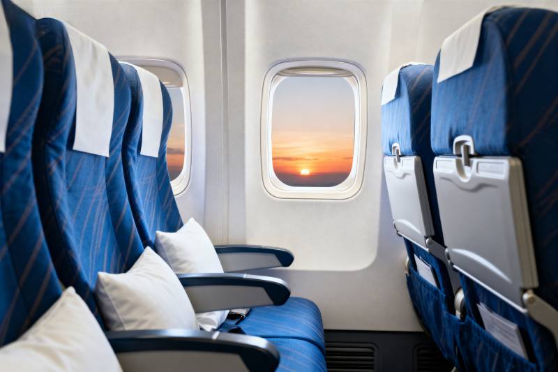 飞机舱内日落美景图片