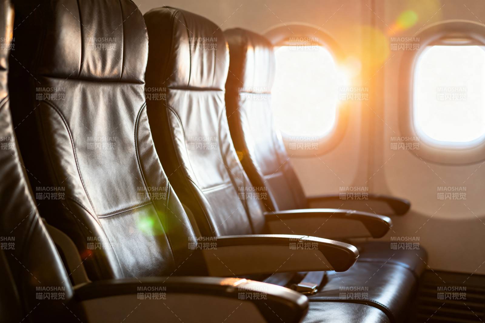 飞机客舱座椅图片