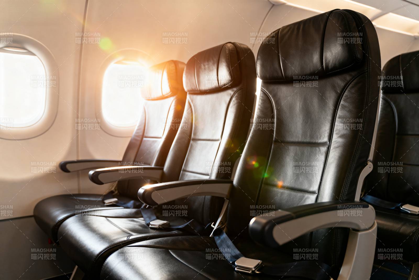 飞机客舱座椅图片