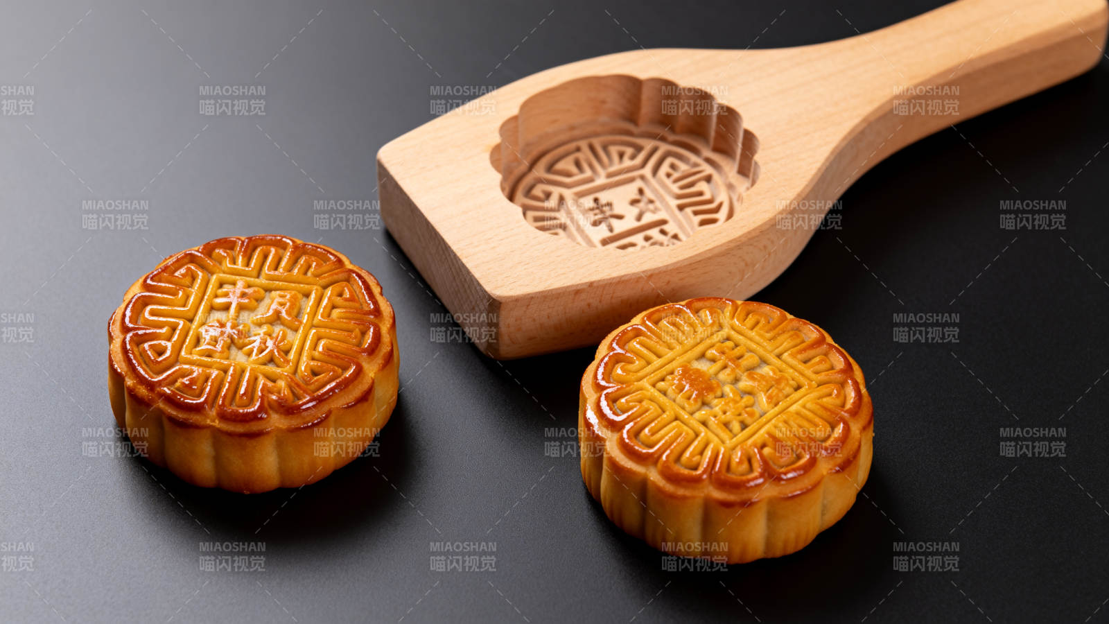 中秋月饼与模具图片