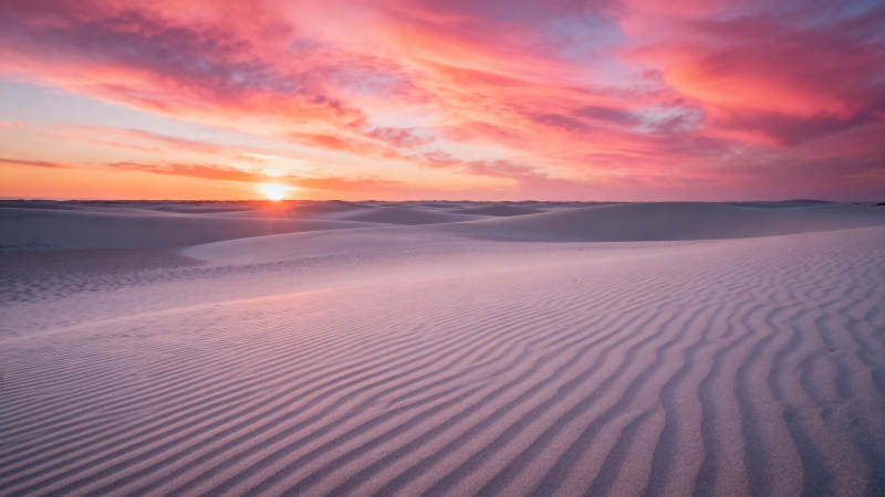 沙漠日落美景图片