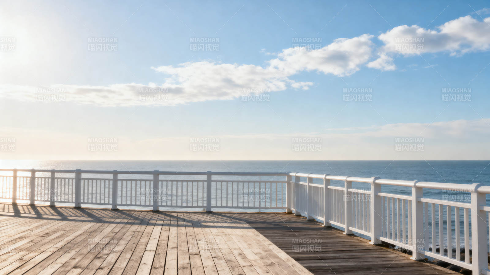 海边木栈道美景图片