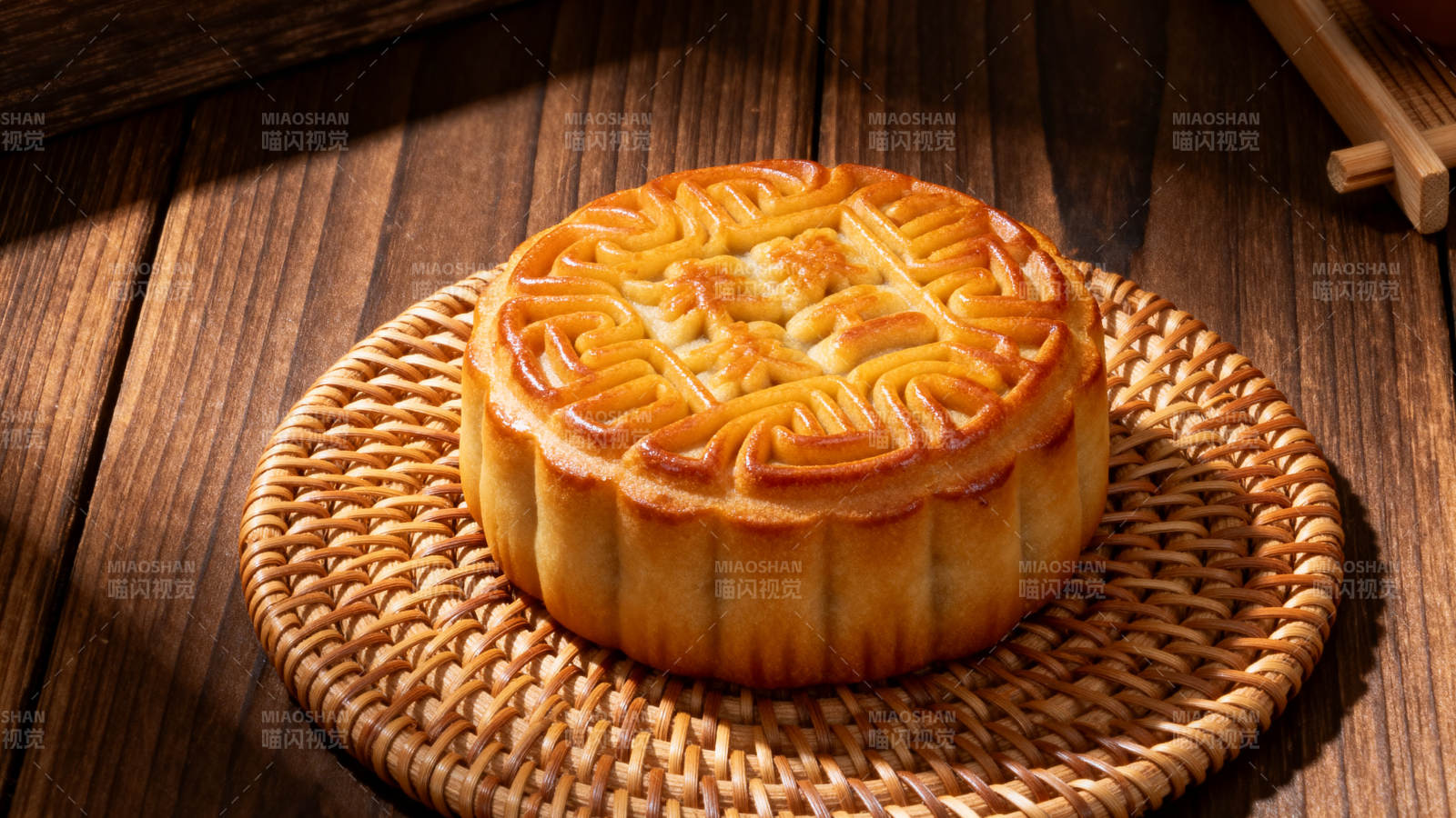 金黄月饼 中秋佳品图片