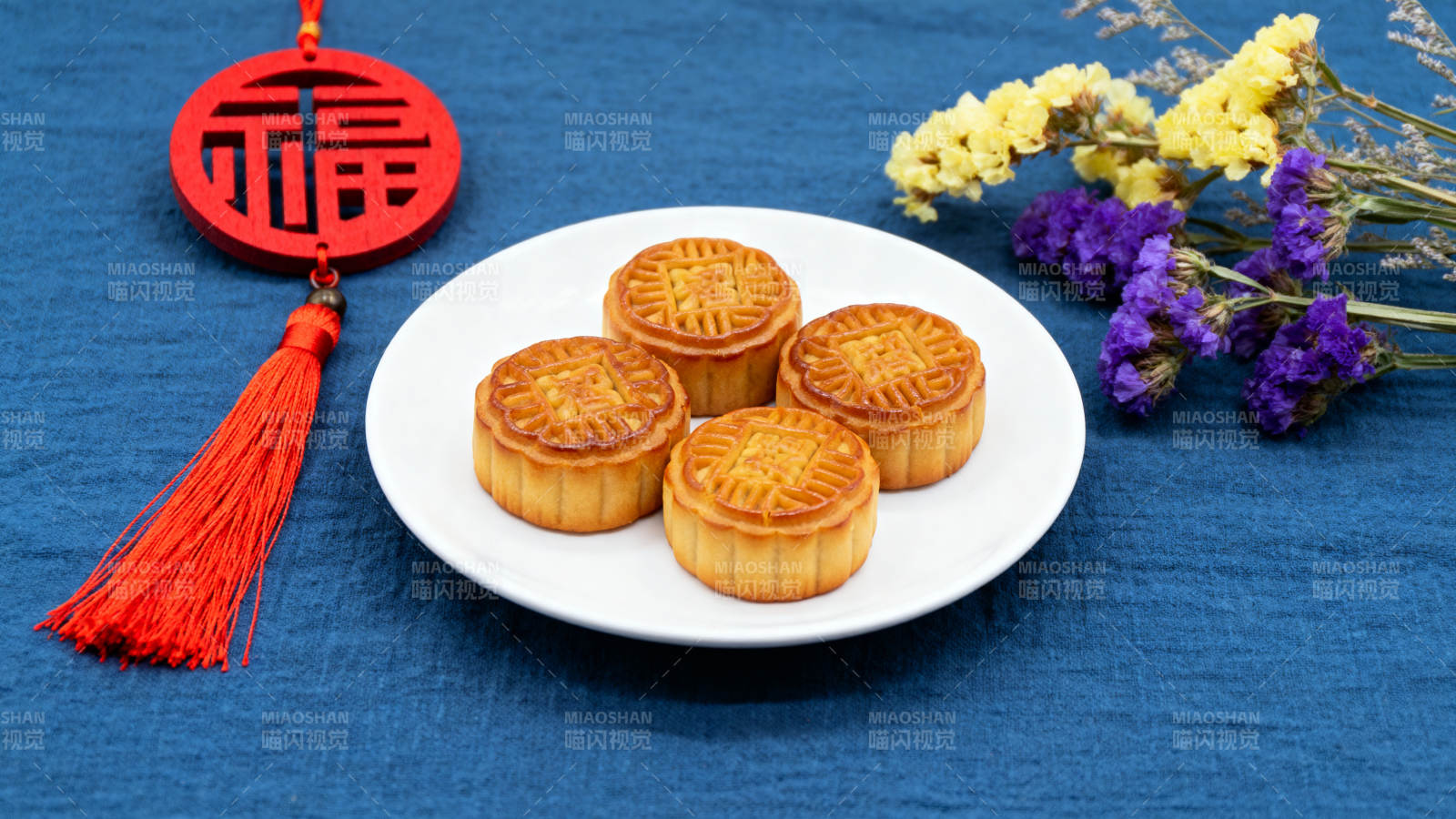 中秋月饼礼盒图片