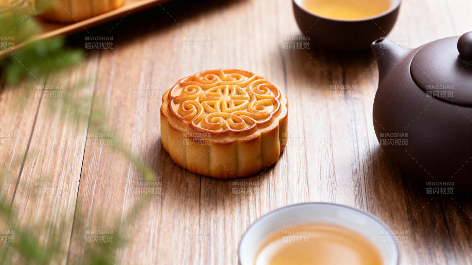 中秋月饼茶香相伴图片