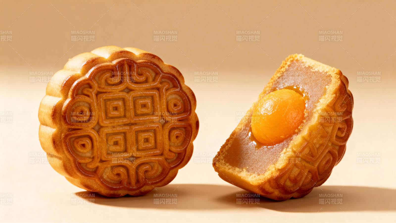 中秋月饼 金黄诱人图片