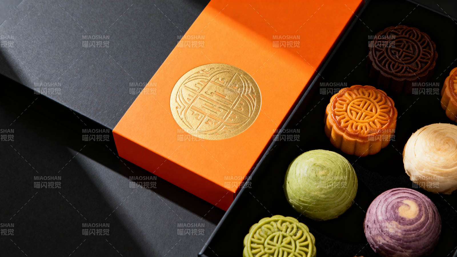 中秋月饼礼盒图片