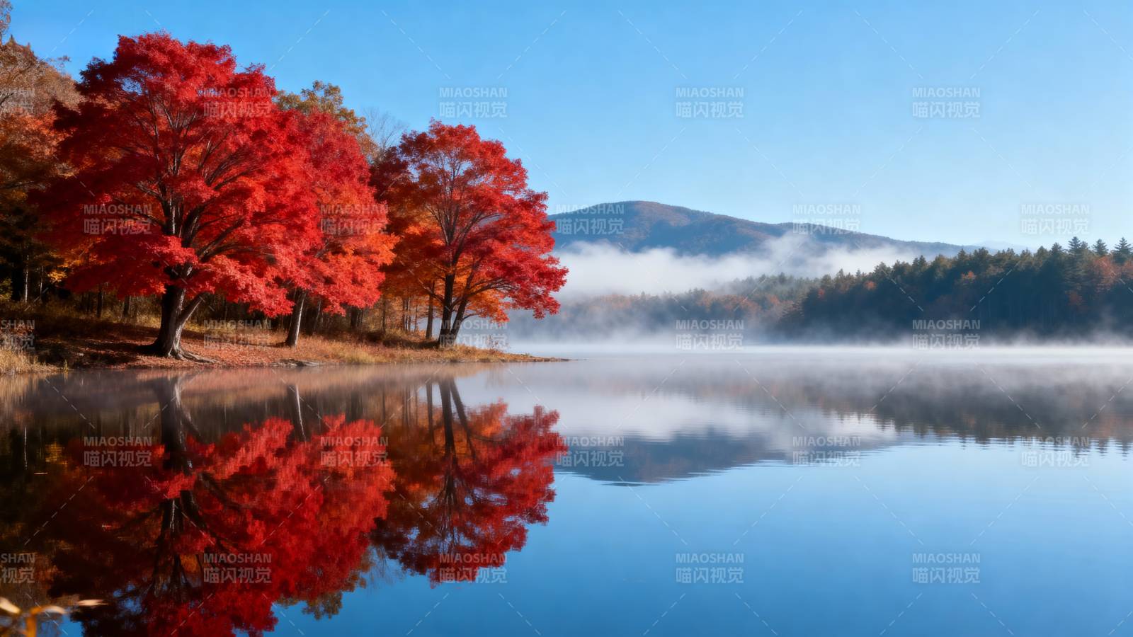 秋湖红叶倒影图片