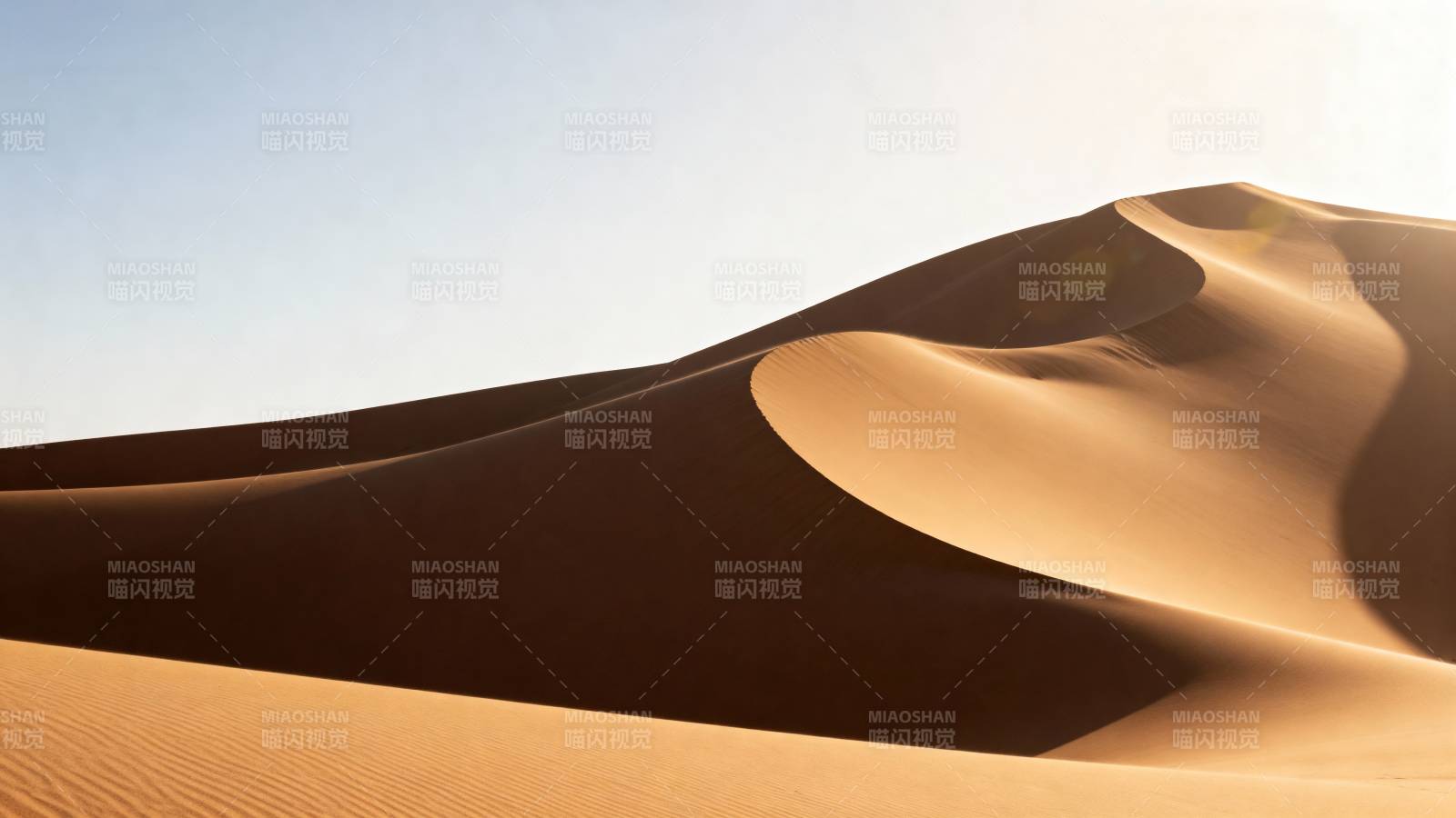 沙漠沙丘光影图片