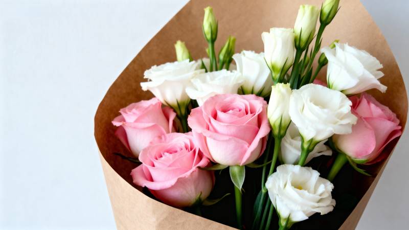 粉白玫瑰花束图片