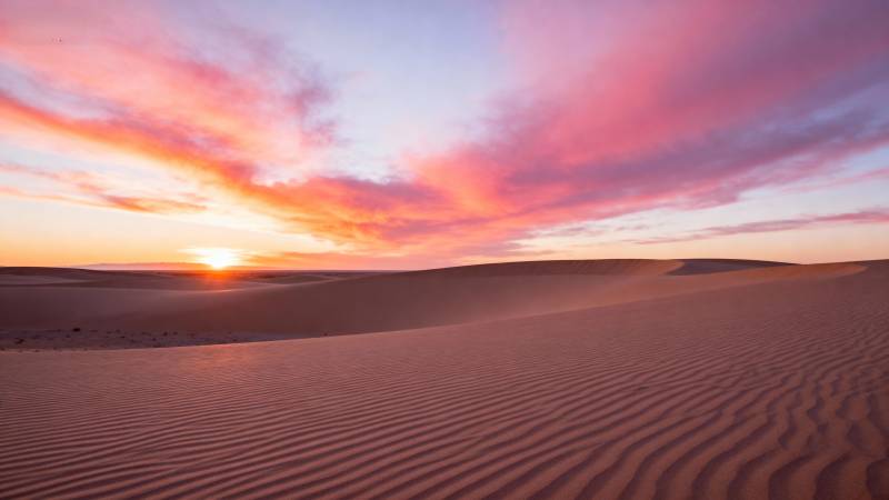 沙漠日落美景图片