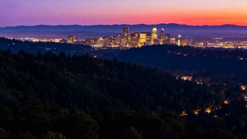 城市夜景 灯火辉煌图片