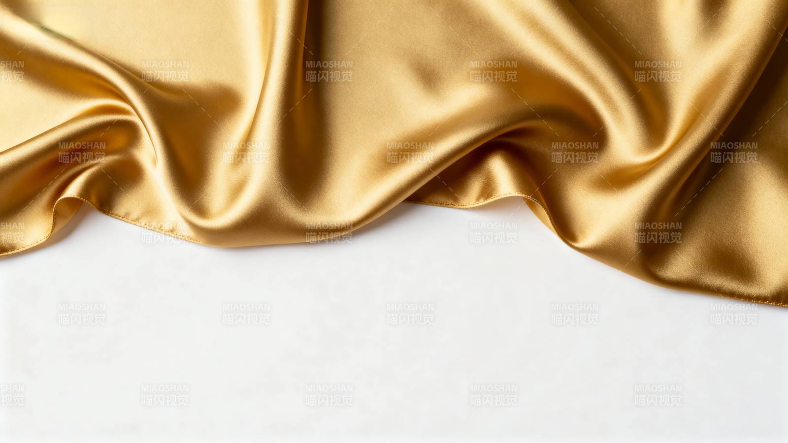 金色绸缎背景图片