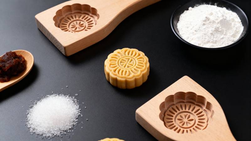 中秋月饼制作图片