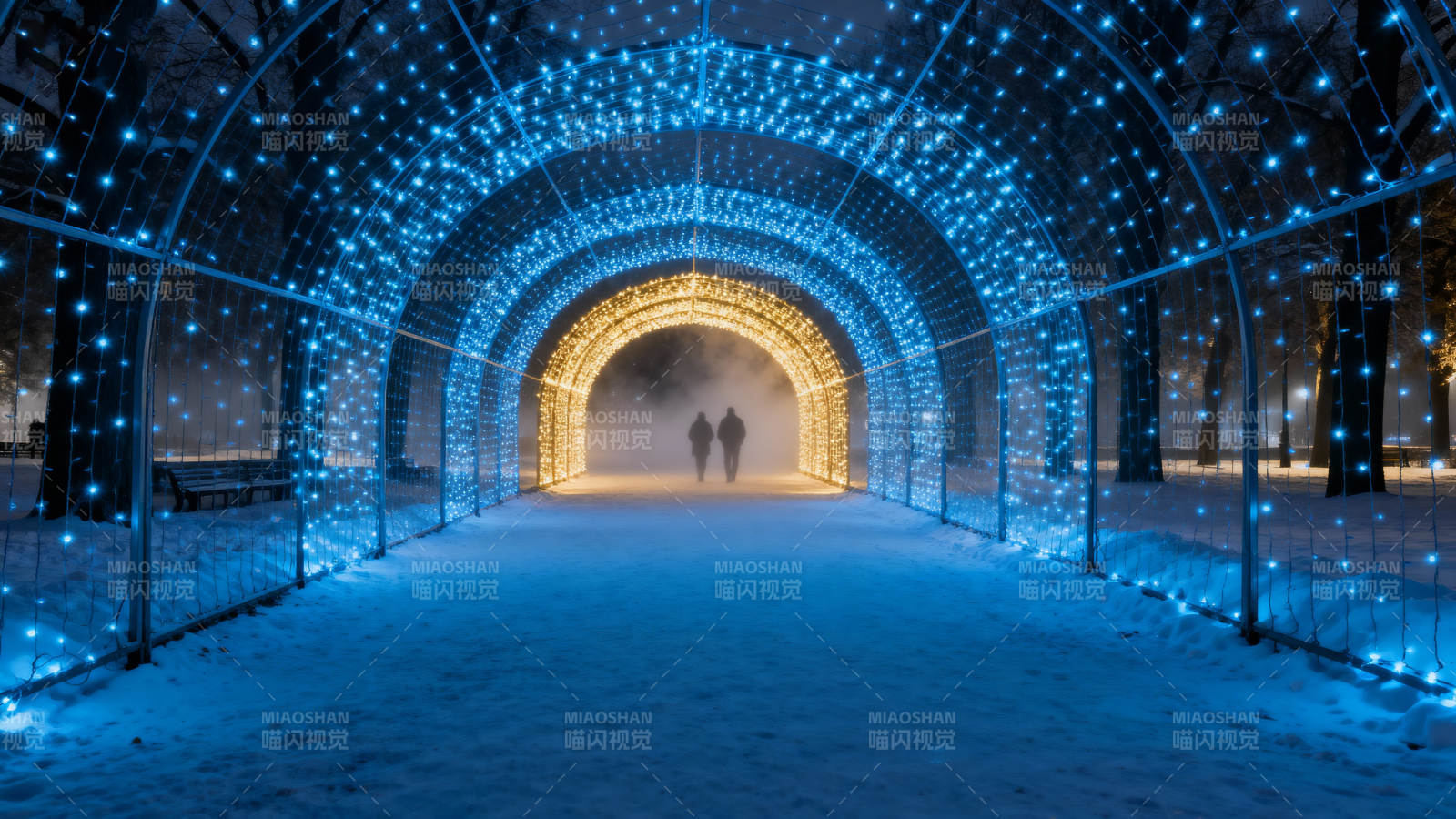 星光隧道冬夜行图片