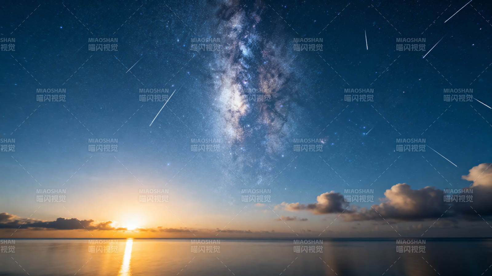 星河映海夜景图片