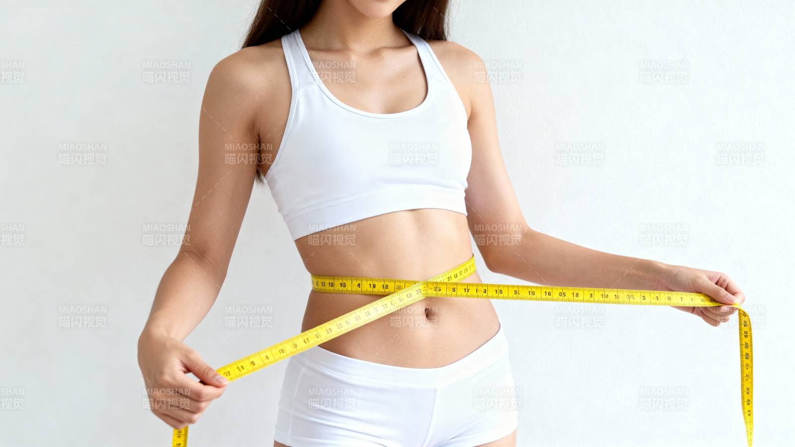 测量腰围图片