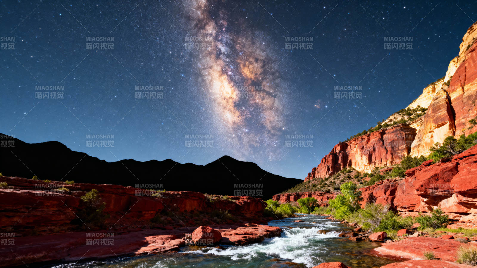 银河峡谷夜景图片