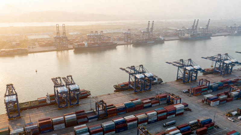 港口晨曦集装箱图片