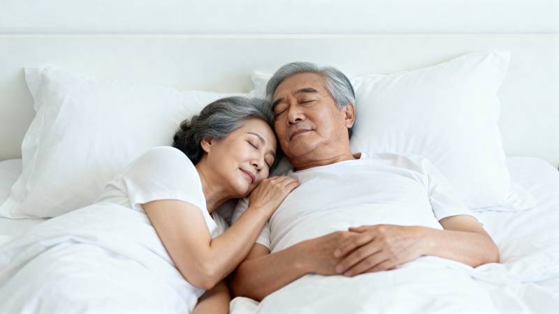 温馨相伴 共度晚年图片