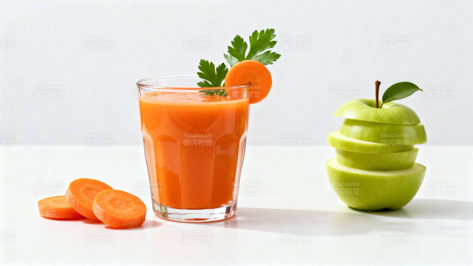 胡萝卜苹果汁图片