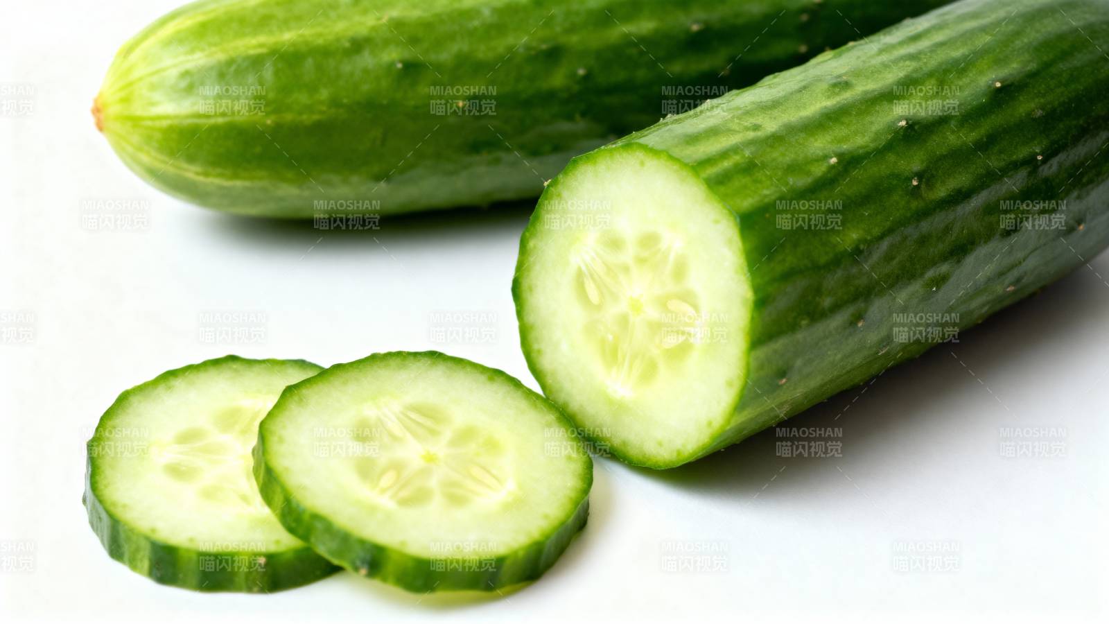 新鲜黄瓜切片图片