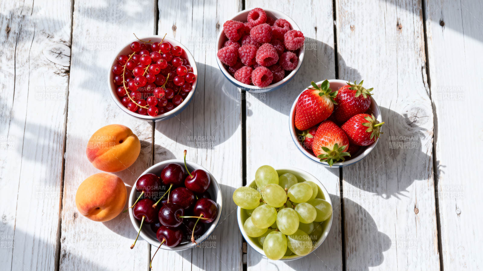 缤纷水果盛宴图片