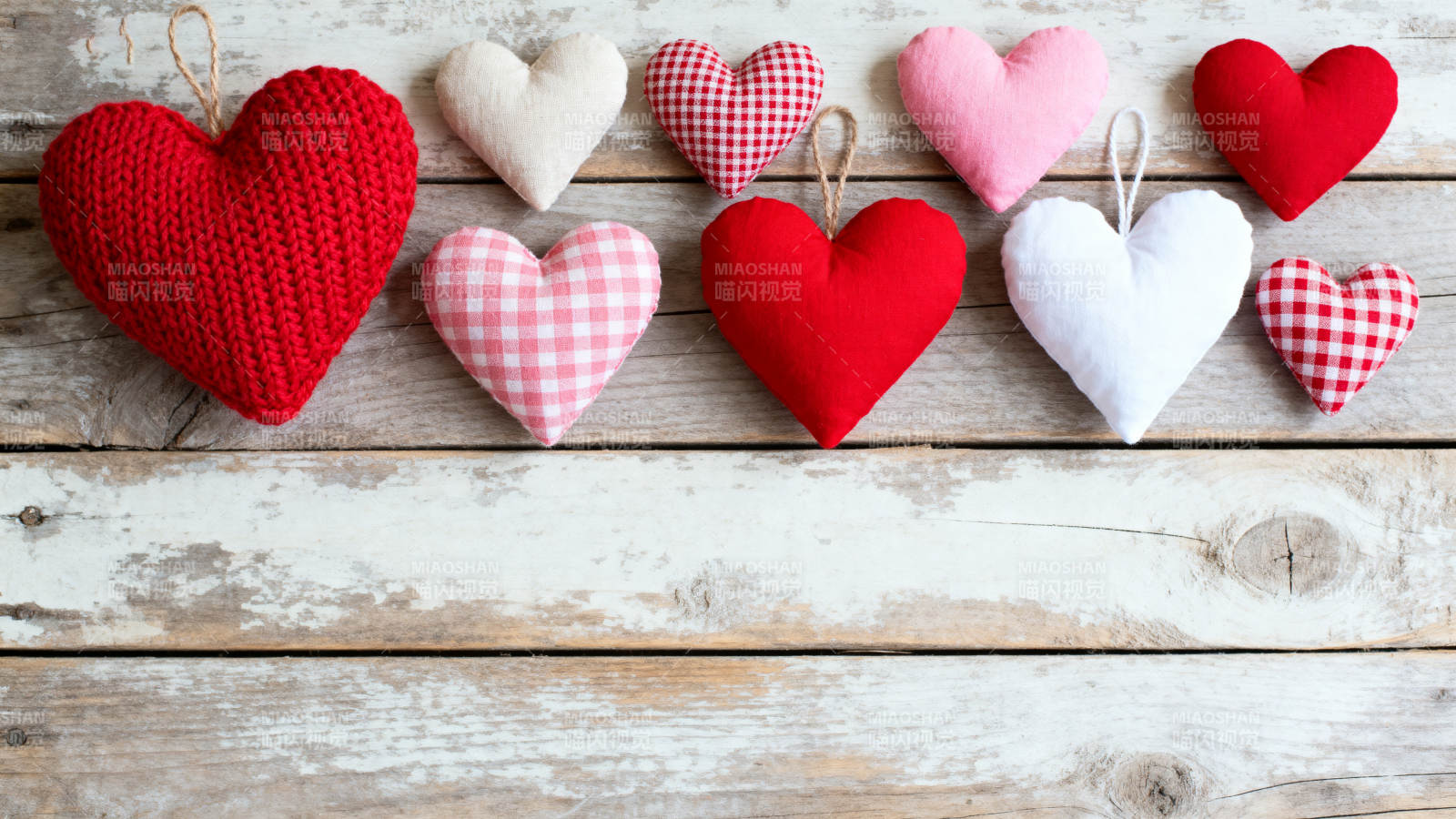 爱心挂饰装饰图图片