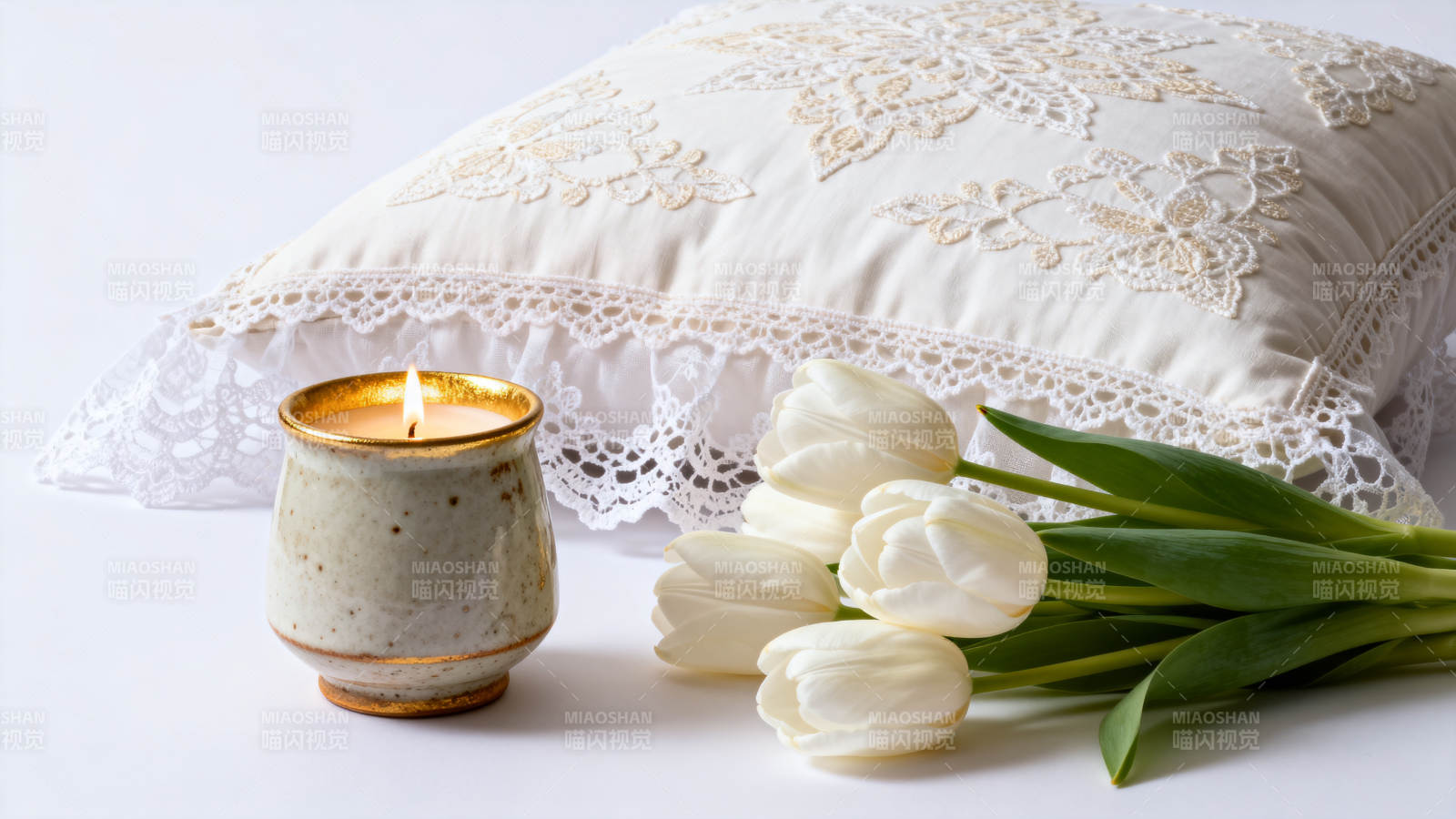 烛光花影静谧美图片