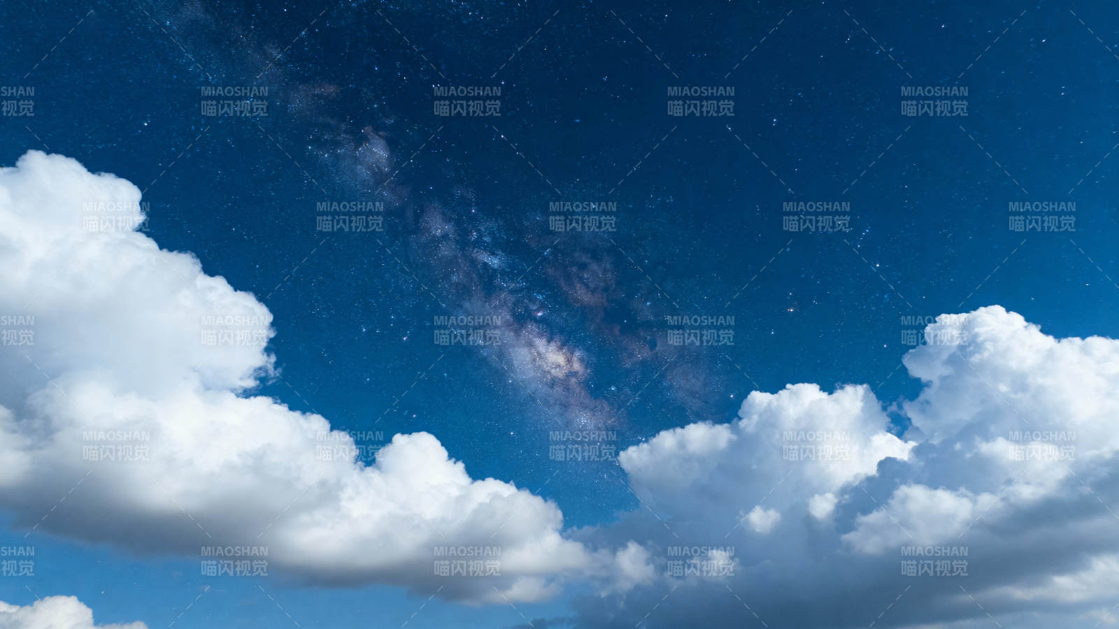 星河云海夜景图片